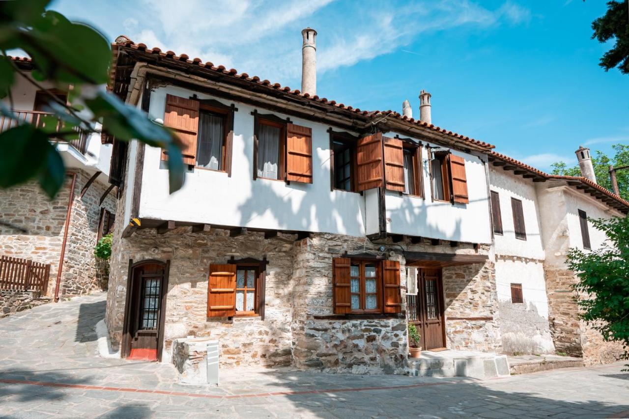 House 1907 *